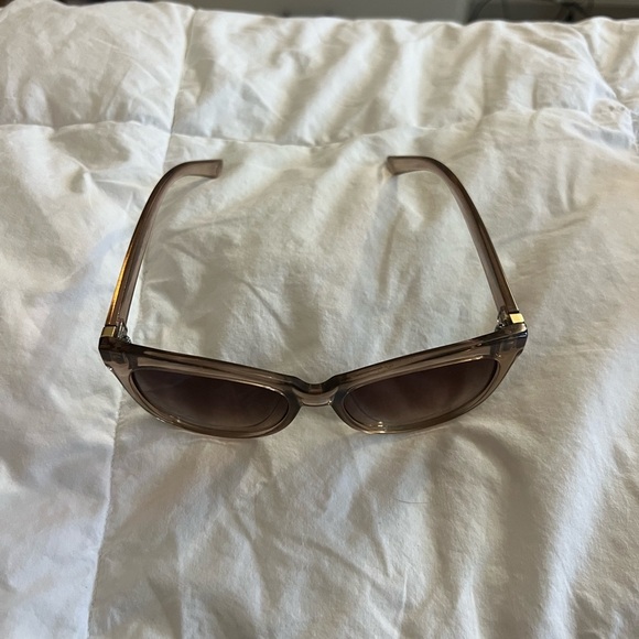 Stylish Brown Sunglasses - Picture 2 of 3